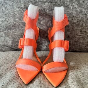 Winnie Harlow X Steve Madden Buckles Neon Rumpunch Coral Heels 5.5